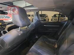 تۆیۆتا کامری